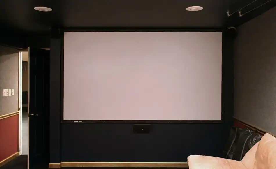 Projector-Screen For Basement Projector